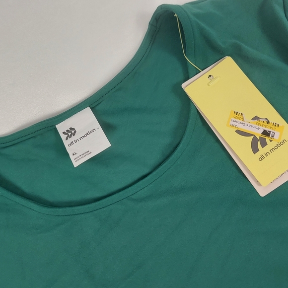 All in Motion - T-shirt - Dark Green - Picture 1 of 2